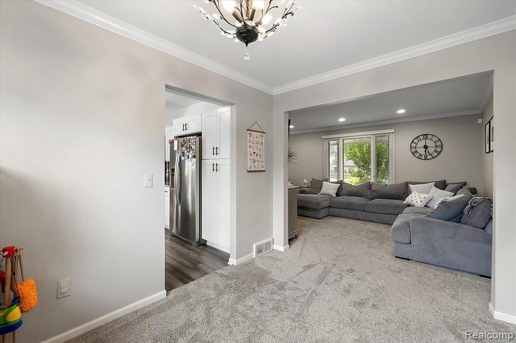 43456 Hartwick Drive, Sterling Heights, MI 48313 — Photo 11