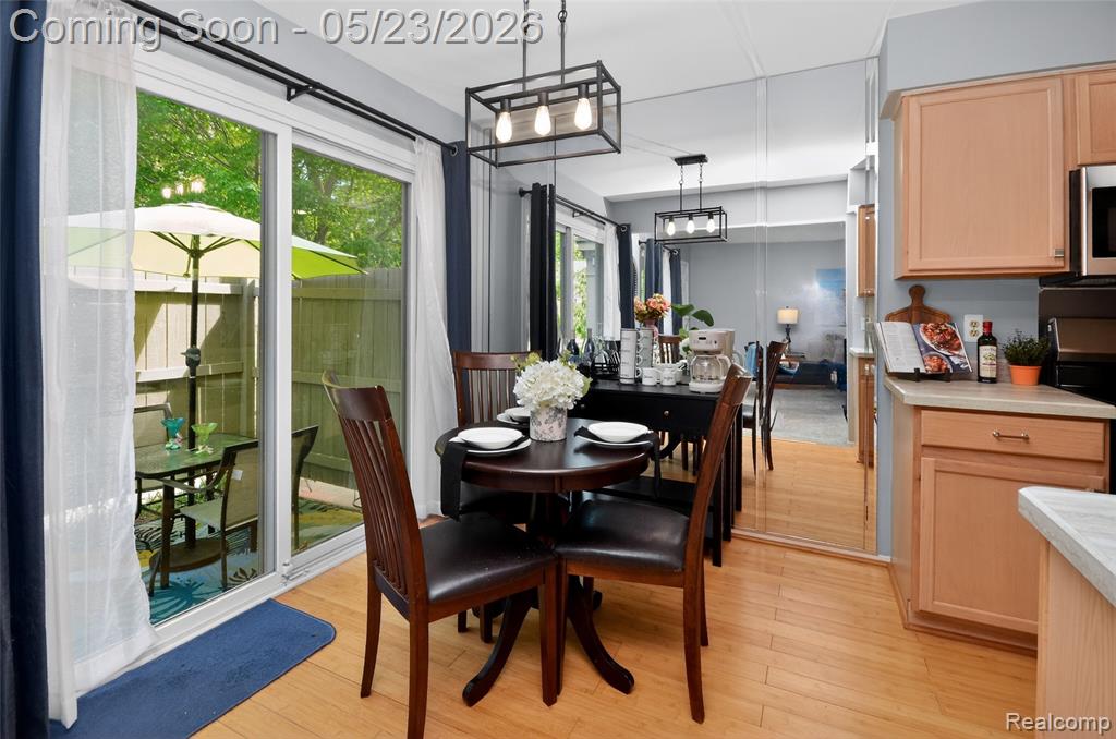 70 Pine Tree Ridge Drive, 2, Waterford, MI 48327 — Photo 10