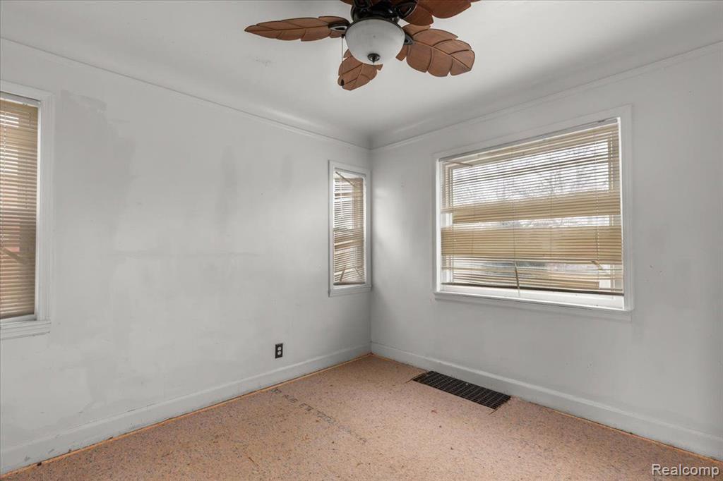 9393 MEYERS Road, Detroit, MI 48228 — Photo 9
