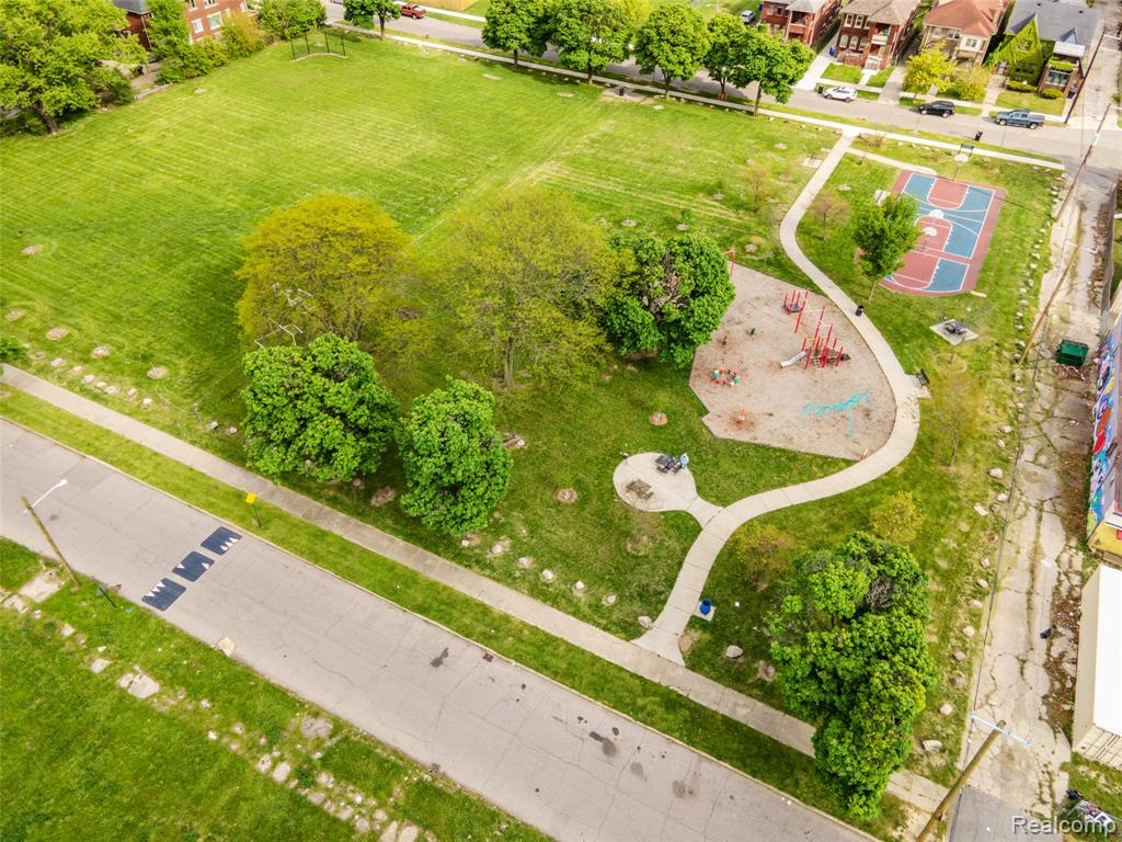 2509 Gladstone Street, Detroit, MI 48206 — Photo 61