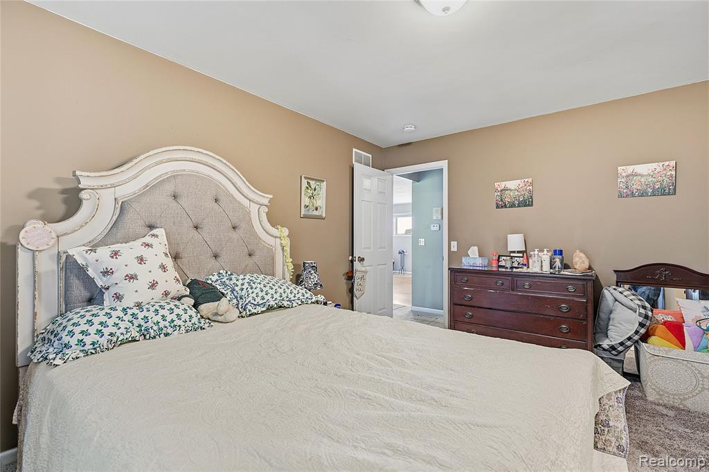 42 Rosebud Lane, Mount Clemens, MI 48043 — Photo 16