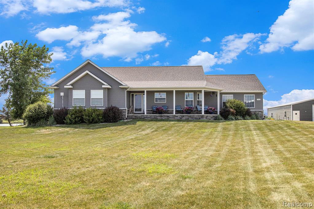 2660 Bay Point Court, Imlay City, MI 48444 — Photo 3