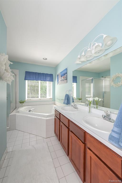 5842 GLEN CREEK Court, Ann Arbor, MI 48108 — Photo 20