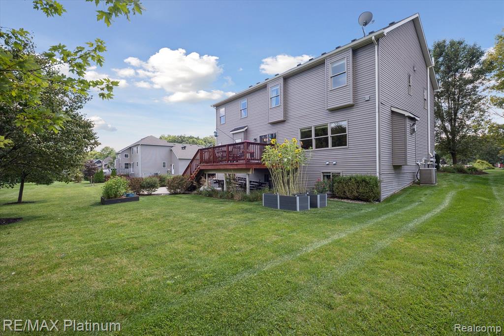 8189 Lee Road, Brighton, MI 48116 — Photo 32