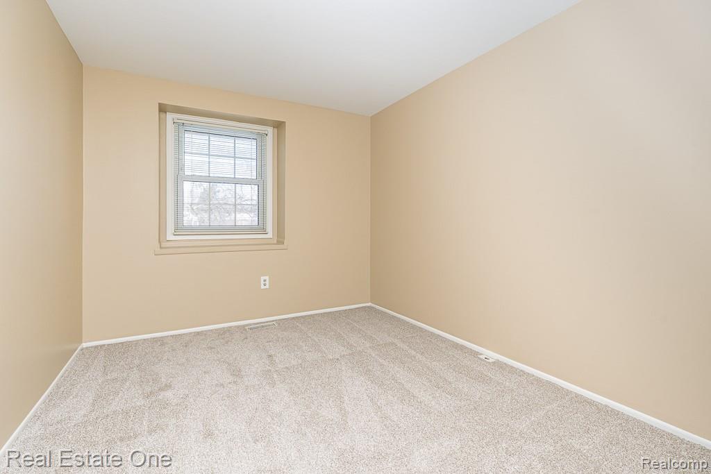 5075 Buckingham Drive, Troy, MI 48098 — Photo 27