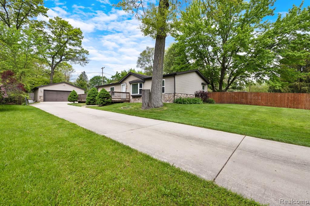 2692 GREG Avenue, Brighton, MI 48114 — Photo 47