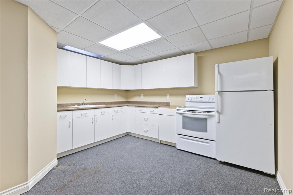 21675 Medallion Court, Macomb, MI 48044 — Photo 43