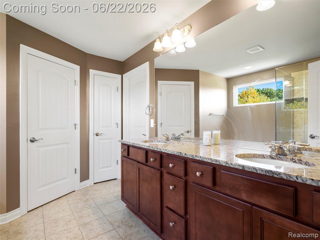 2130 Findley Circle, Lake Orion, MI — Photo 44
