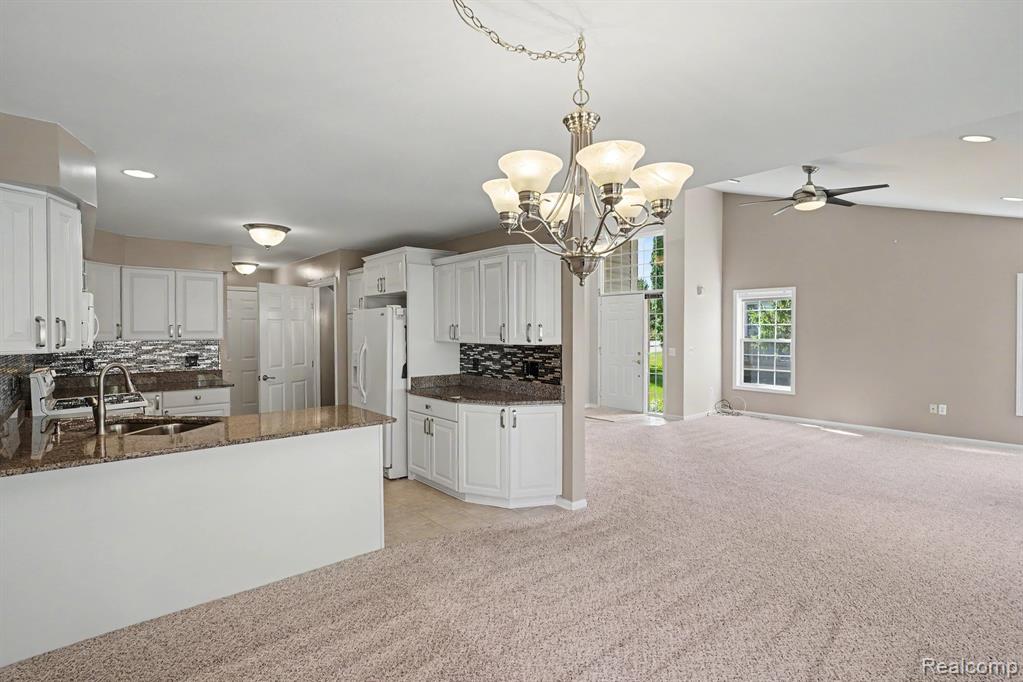 6076 Evergreen Lane, Grand Blanc, MI 48439 — Photo 4