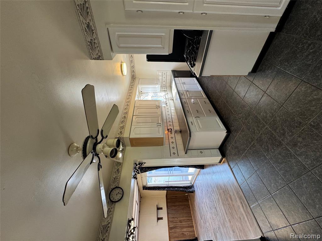 31263 Hayes Road, Warren, MI 48088 — Photo 14