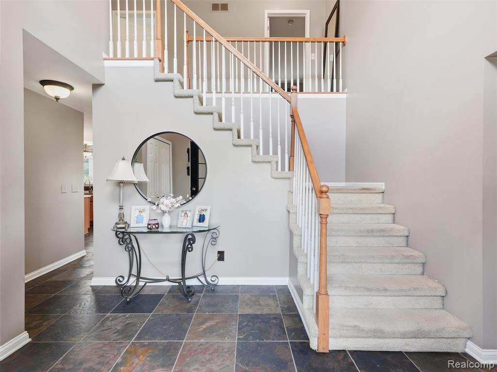 23621 Crescent Ridge Drive, New Boston, MI 48164 — Photo 3