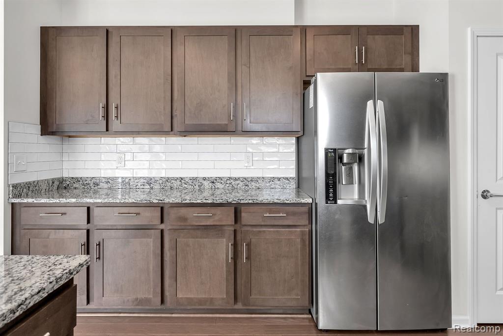 2019 WILTSHIRE Drive, Superior, MI 48198 — Photo 12