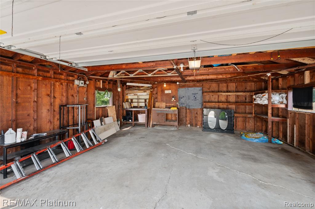 709 Elmwood Drive, Fenton, MI 48430 — Photo 30