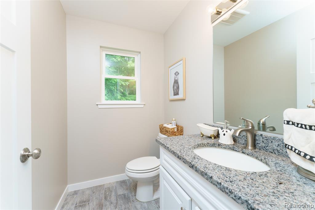 11879 Secluded Ridge Drive, Byron, MI 48418 — Photo 12