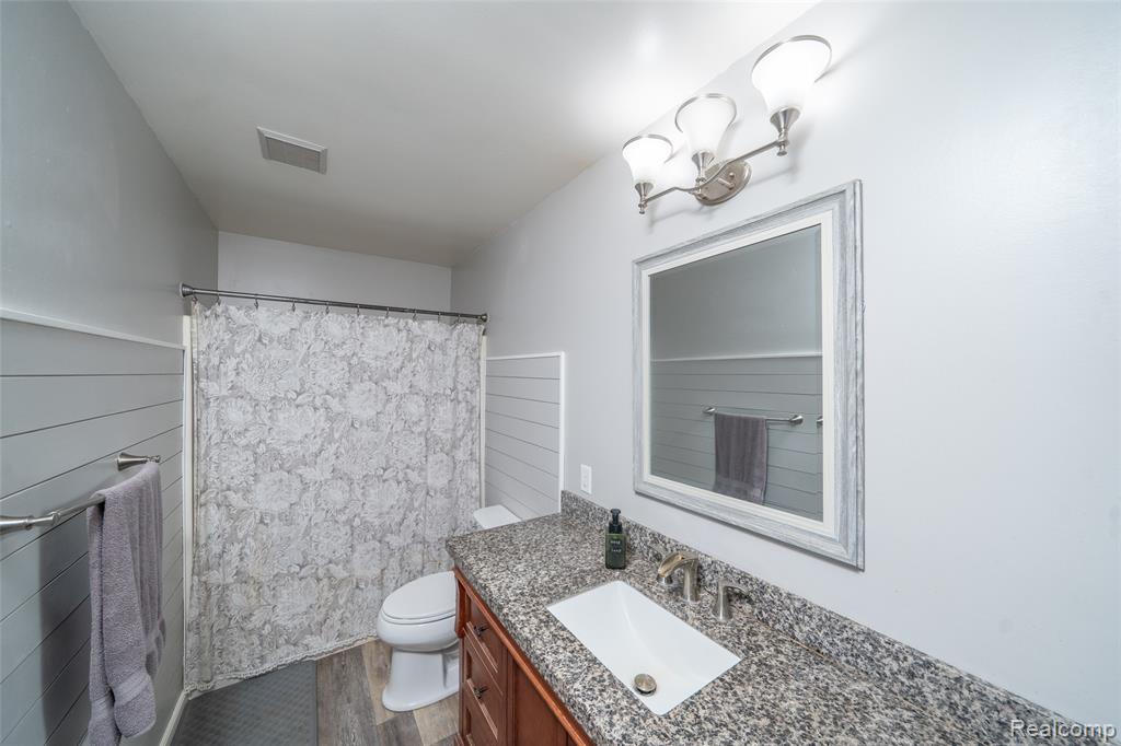 9459 Morrish Road, Swartz Creek, MI 48473 — Photo 48