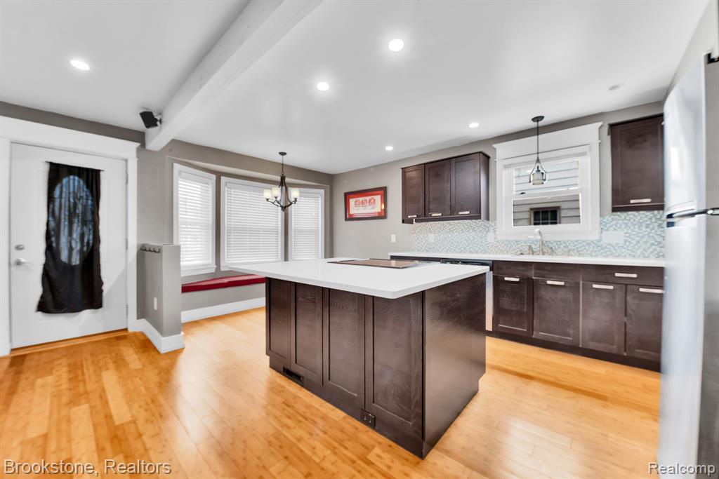 6867 MAYFAIR Street, Taylor, MI 48180 — Photo 3