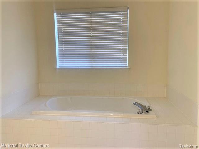 41593 CUMMINGS Lane, Novi, MI — Photo 13