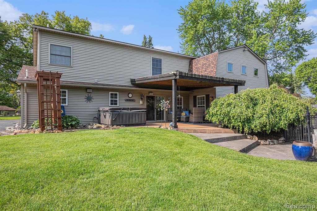 6080 Waldon Road, Clarkston, MI — Photo 33