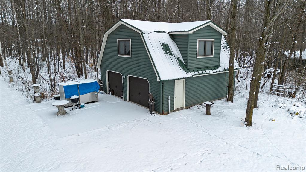 4661 S SHERIDAN Road, Vassar, MI 48768 — Photo 2