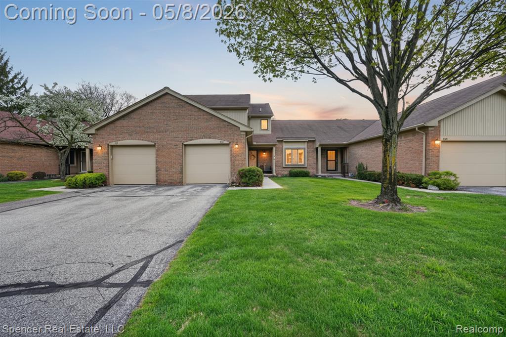 537 Tennyson, Rochester Hills, MI 48307 — front exterior