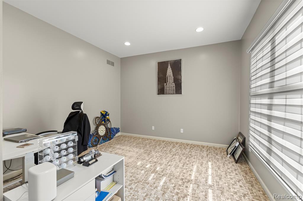 4991 Knollcrest Court, Commerce Twp, MI 48382 — Photo 28