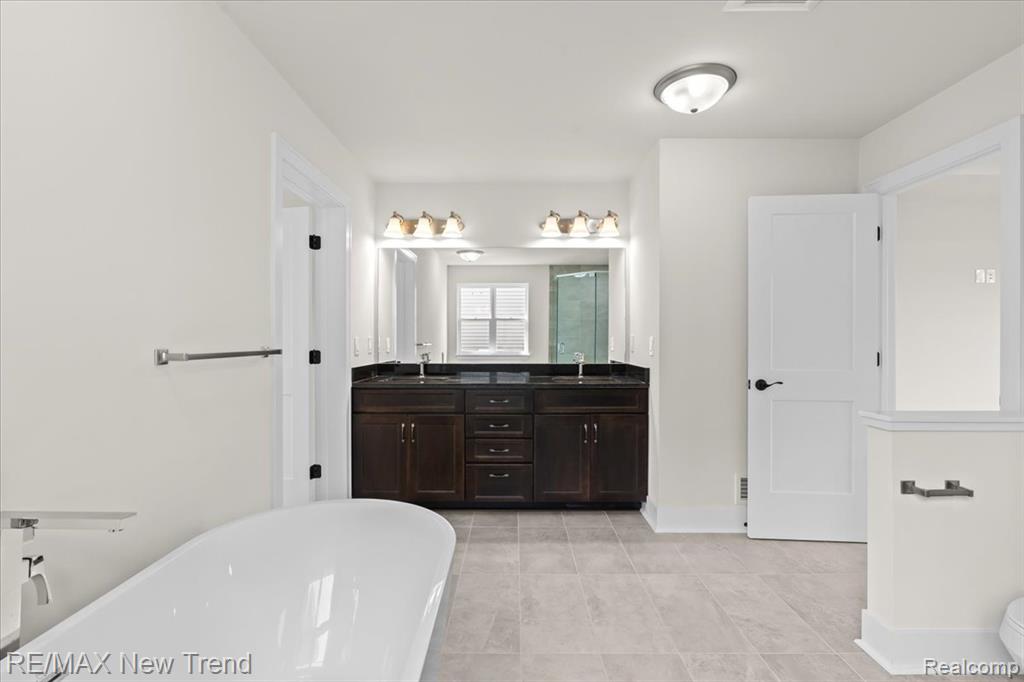3022 E Theodore Street, Wixom, MI 48393 — Photo 24