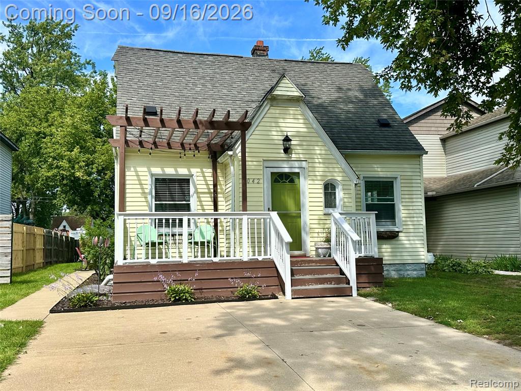 4042 Louella Drive, Waterford, MI 48329