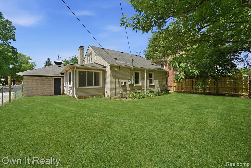 15490 Warwick Street, Detroit, MI 48223 — Photo 31
