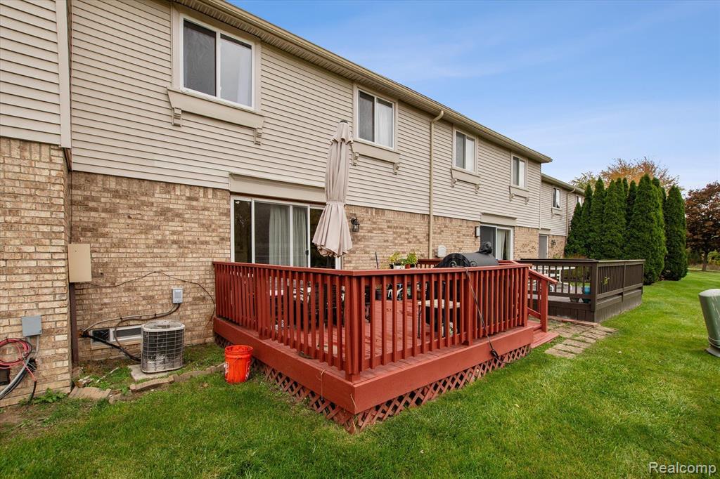 44563 SAVERY Drive, Canton, MI 48187 — Photo 31