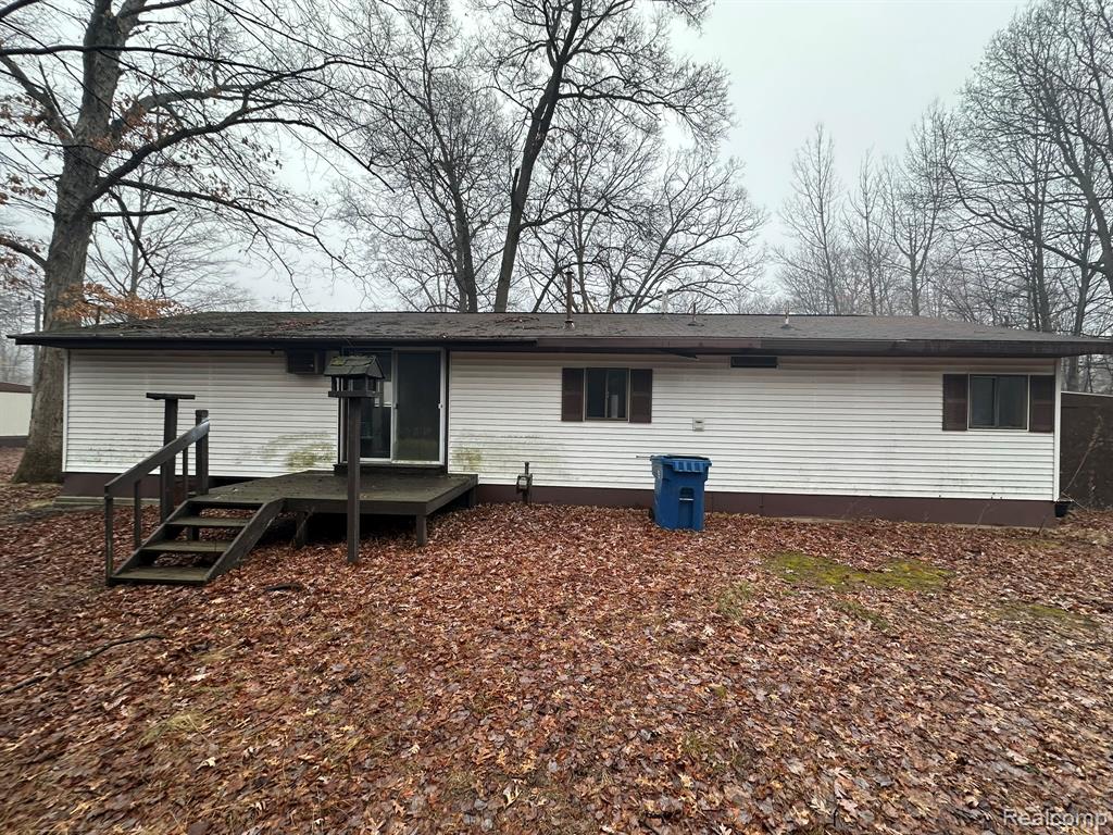 991 W Maplecrest Drive, Sanford, MI 48657 — Photo 7