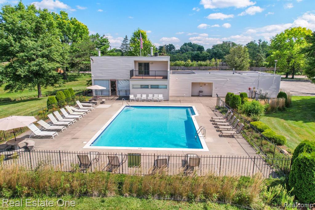 3856 Old Creek Road, 25, Troy, MI 48084 — Photo 36