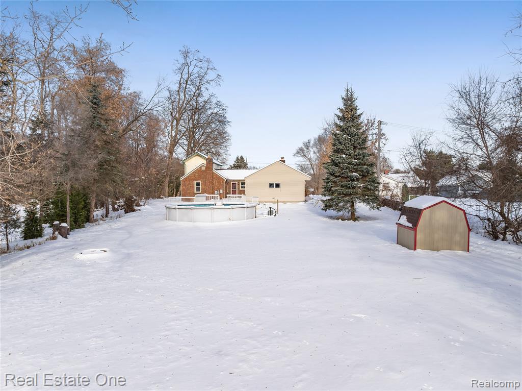 8202 Hyne Road, Brighton, MI 48114 — Photo 26