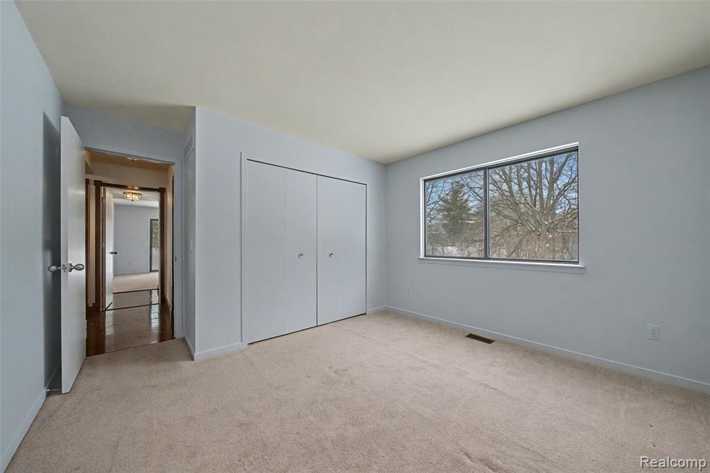705 Preston Court, Rochester Hills, MI 48307 — Photo 20