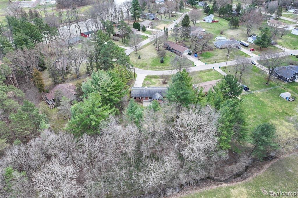 404 RIVER BEND Drive, Flushing, MI 48433 — Photo 23