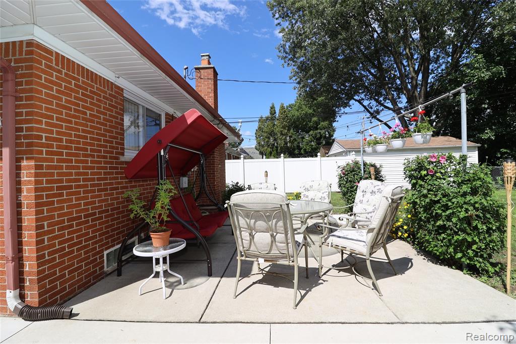 6840 N Silvery Lane, Dearborn Heights, MI 48127 — Photo 50