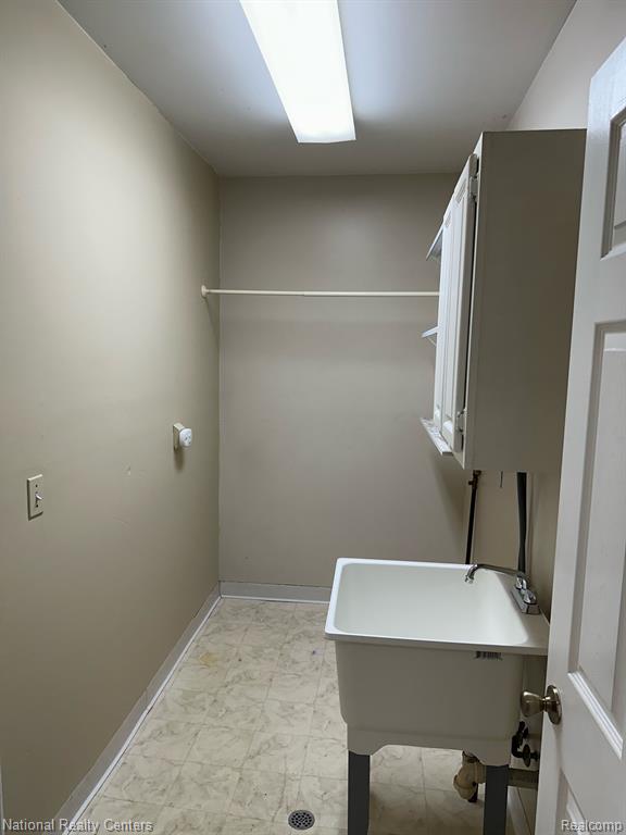 45068 RUDGATE Road, Canton, MI 48188 — Photo 35