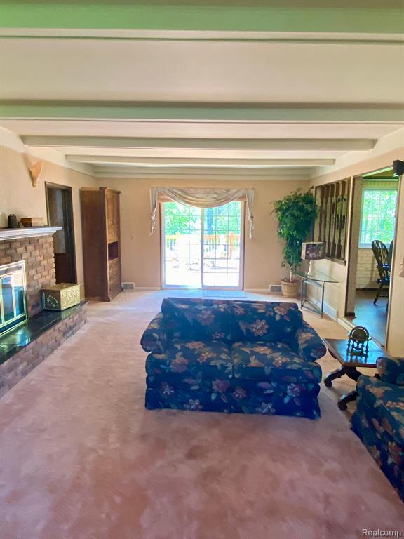 6643 GUILDFORD Drive, Shelby Twp, MI 48316 — Photo 7