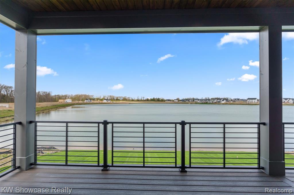 2559 Crystal Lake Drive, Commerce Twp, MI 48382 — Photo 20