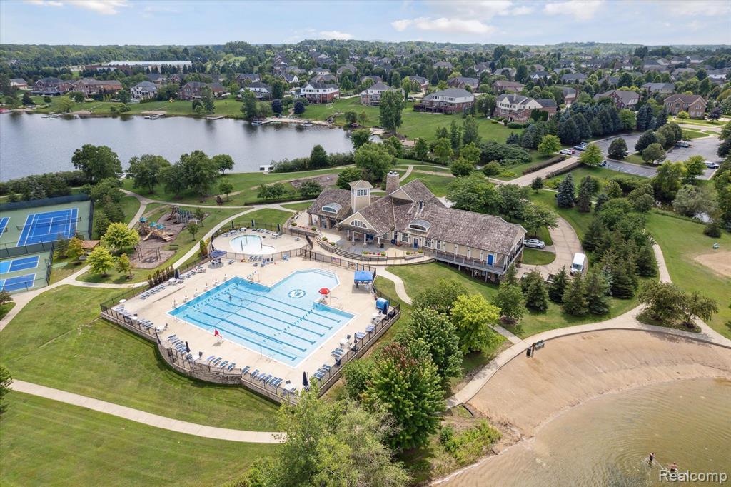 50371 LANGLEY Drive, Novi, MI — Photo 41