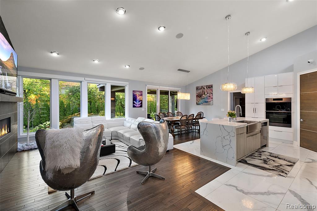 16281 Buckingham Avenue, Beverly Hills, MI 48009 — Photo 5