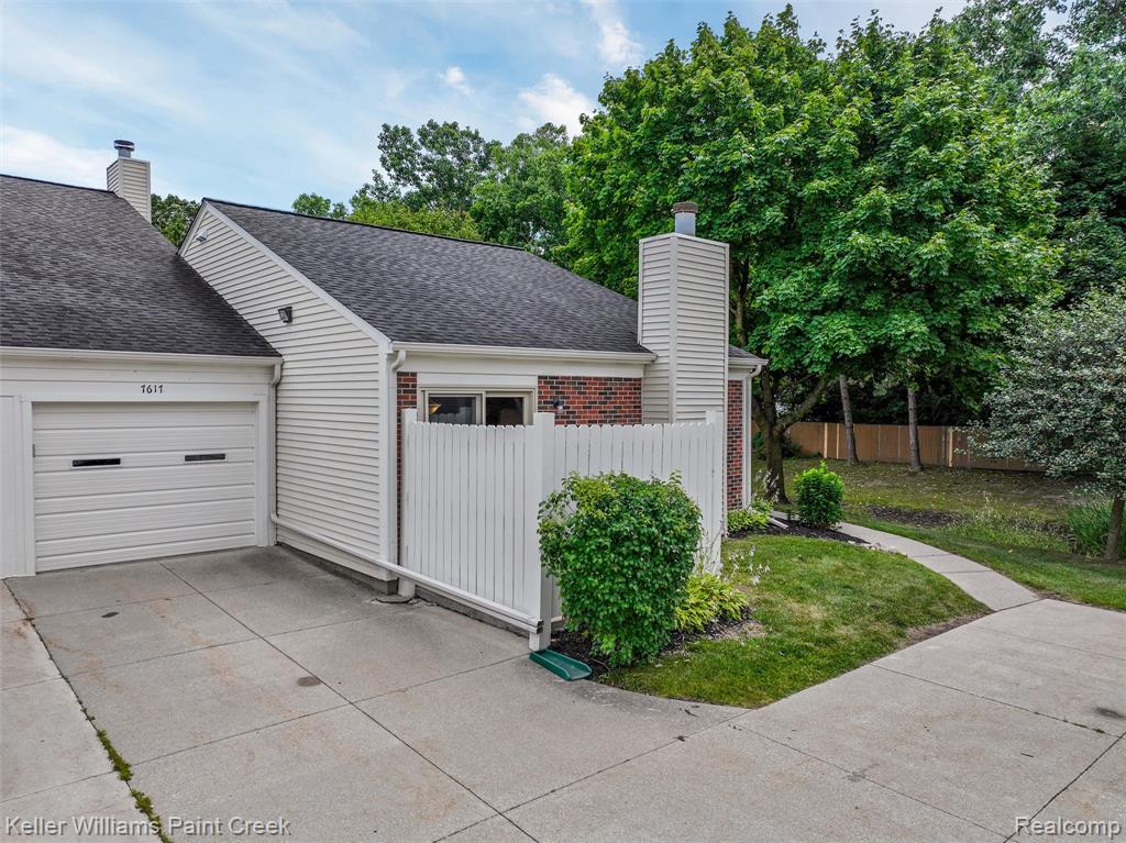 7617 Woodview Drive, 48, Waterford, MI 48327 — Photo 26
