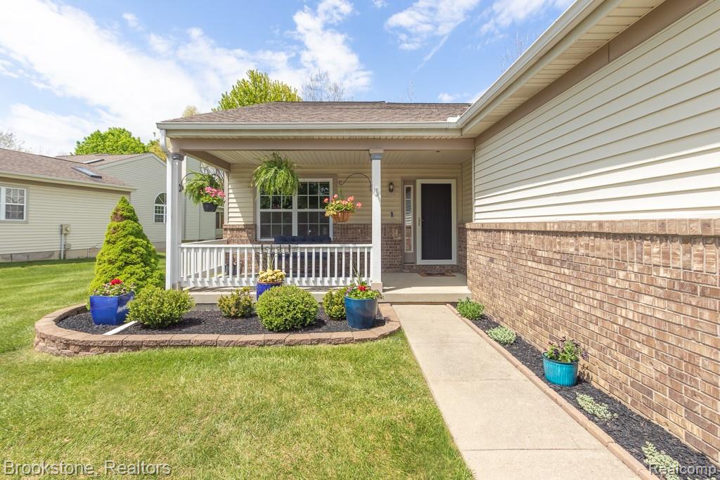 12465 Pagels Drive, 22, Grand Blanc, MI 48439 — Photo 10