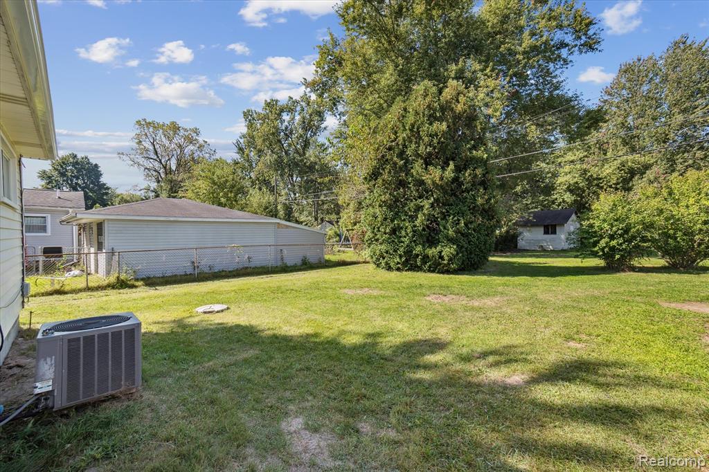21832 Fenster Street, Sumpter, MI 48111 — Photo 37