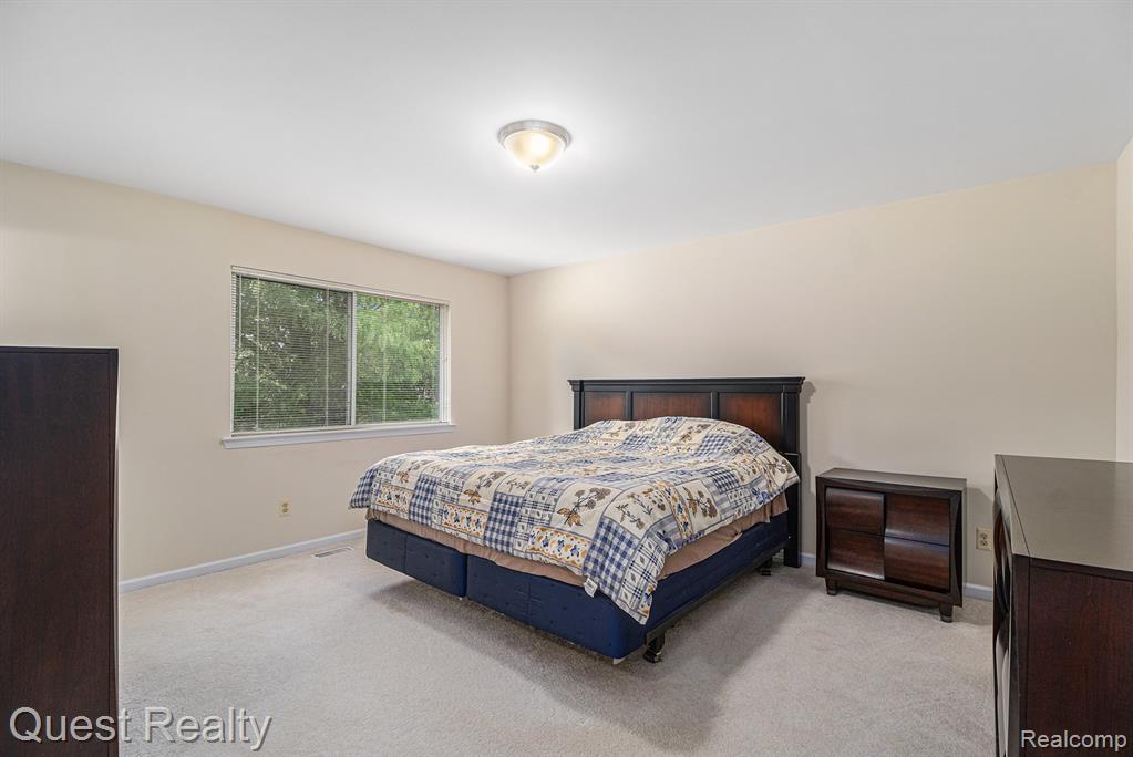 6849 York Street, Waterford, MI 48327 — Photo 15