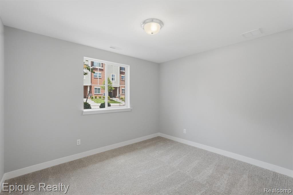 25558 Grandview Lane, 38, Novi, MI — Photo 9