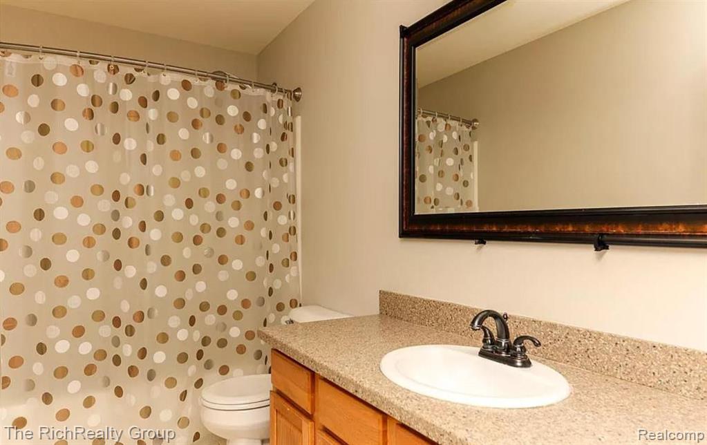 502 CHERRY ORCHARD Road, Canton, MI 48188 — Photo 20