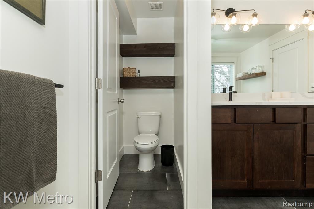 4095 Thomas Avenue, Berkley, MI 48072 — Photo 29