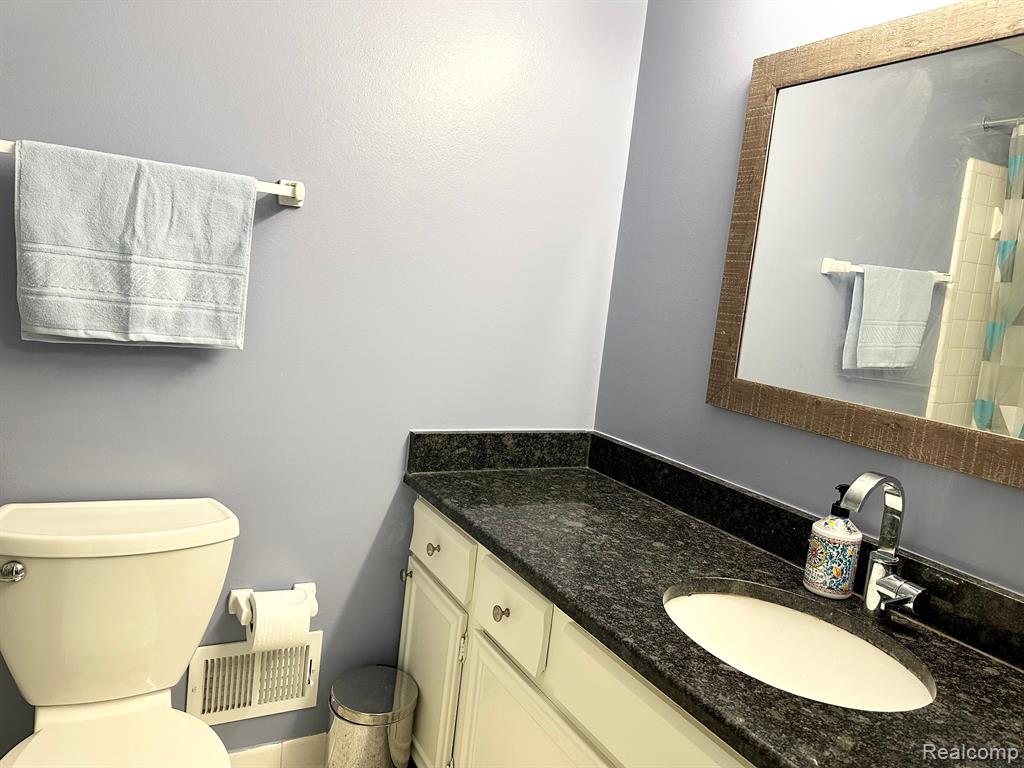 21306 E GLEN HAVEN Circle, Northville, MI 48167 — Photo 21