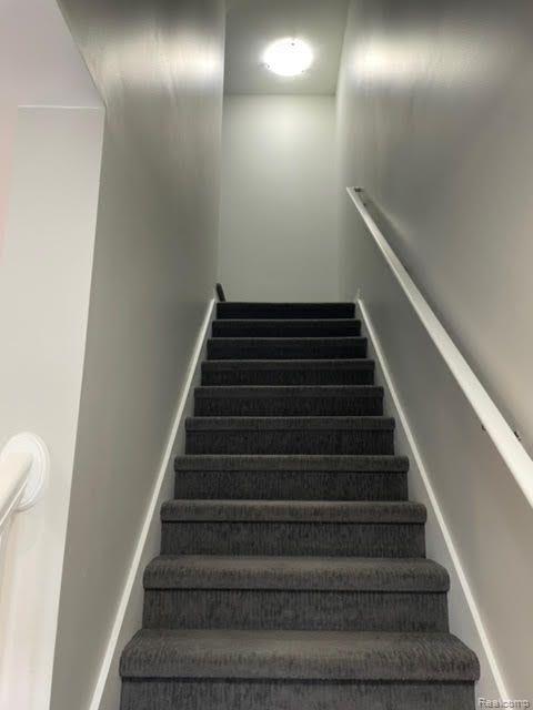 411 WRIGHT Street, Wixom, MI — Photo 13