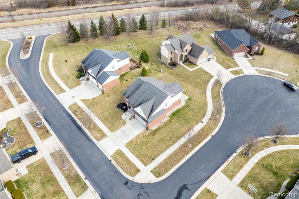 21196 Oak Ridge Drive, Clinton Twp, MI 48036 — Photo 59